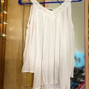 Pretty white flowy blouse